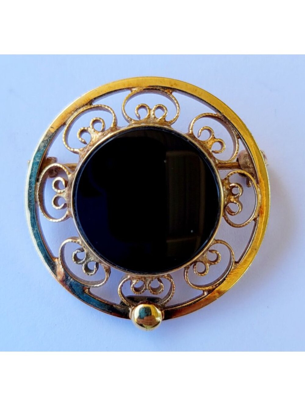 Catamore Brooch Onyx Scroll Open Work Pin 1/20 12K Gold Filled Setting